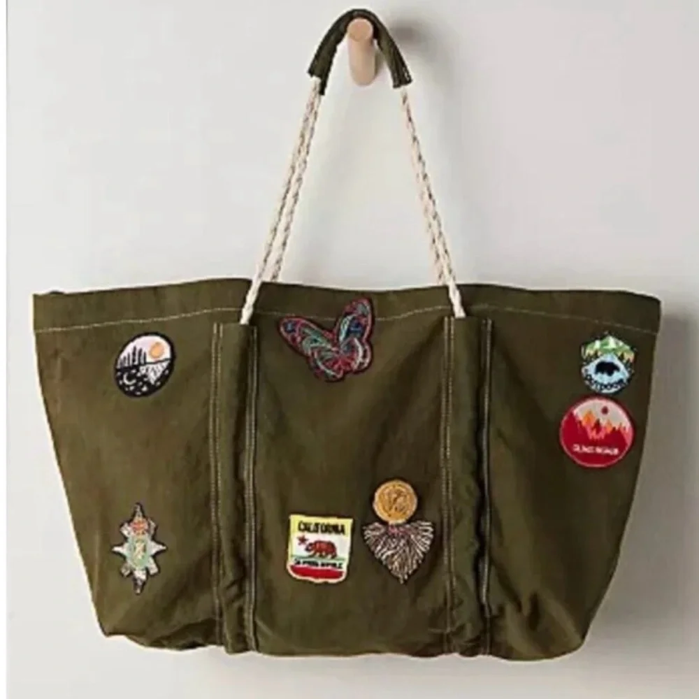Free People Sea Serpent Weekender Tote Bag Olive Green Canvas NWT $128 - Picture 2 of 14